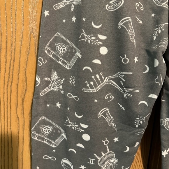 halloween ouija mystic jogger pants NWT - Picture 5 of 10